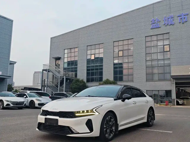 Фотография автомобиля — Kia K5