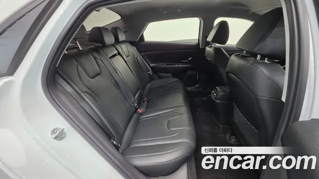 Hyundai Avante CN7 — Фото автомобиля 19