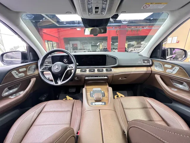 Mercedes-Benz GLE-Class — Фото автомобиля 12