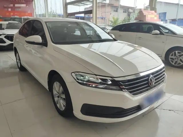 Volkswagen Lavida — Фото автомобиля 3