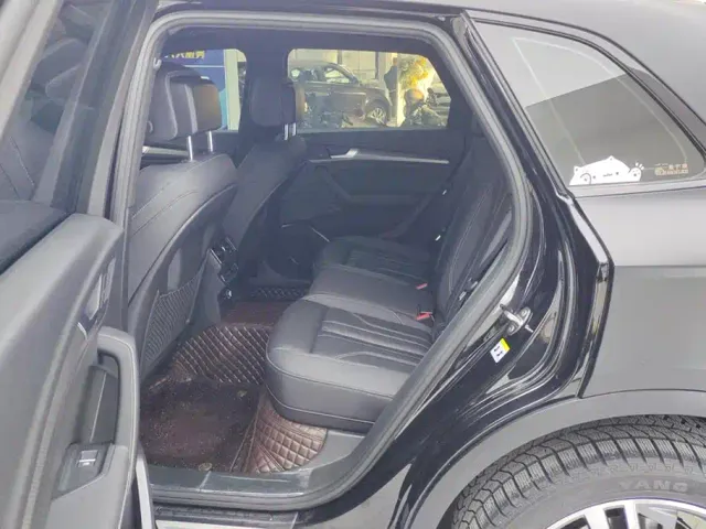 Audi Q5L — Фото автомобиля 11
