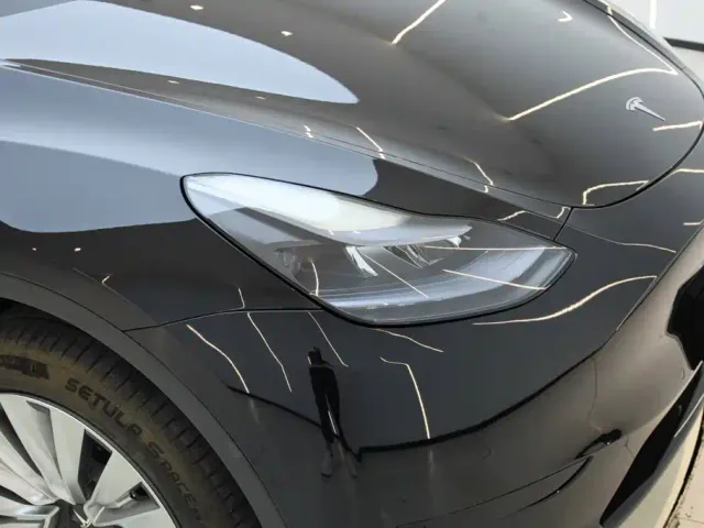 Tesla Model Y — Фото автомобиля 27
