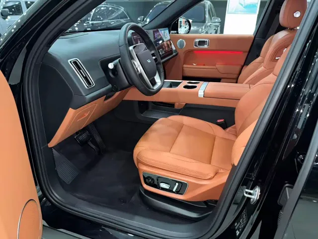 Li Auto L7 — Фото автомобиля 5