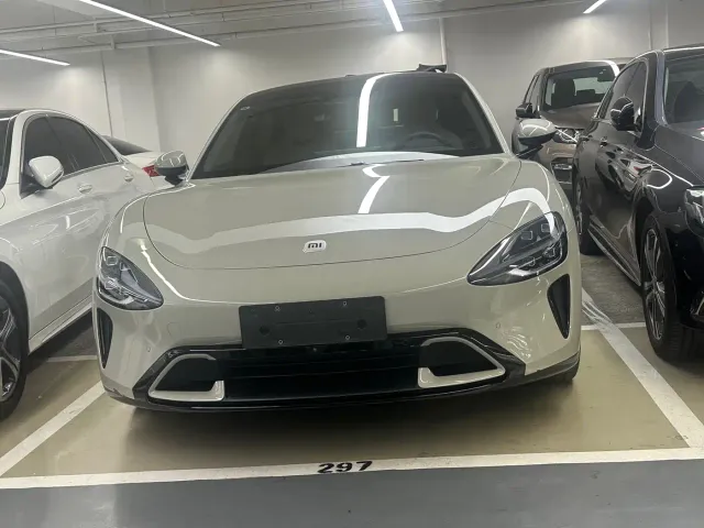 Xiaomi SU7 — Фото автомобиля 2