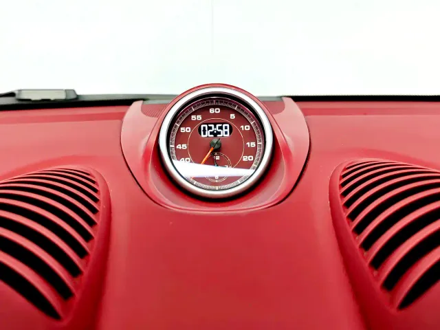 Porsche 718 — Фото автомобиля 14