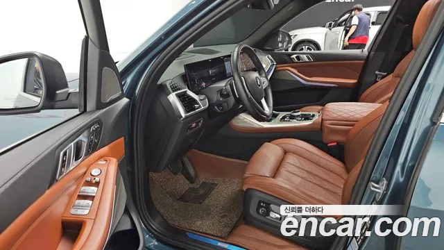 BMW X7 — Фото автомобиля 11