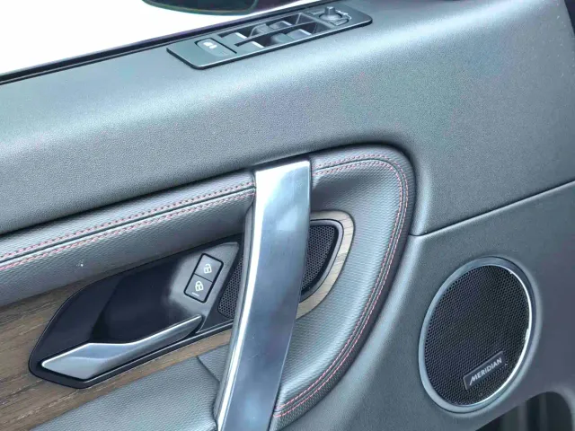 Land Rover Discovery Sport — Фото автомобиля 25