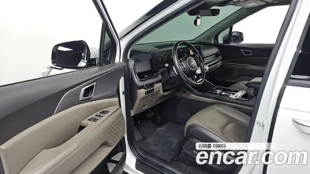 Kia Carnival Generation 4 — Фото автомобиля 15