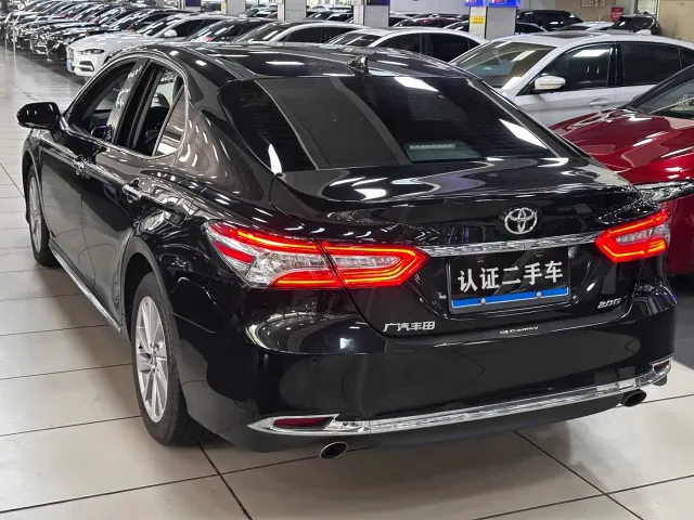 Toyota Camry — Фото автомобиля 18