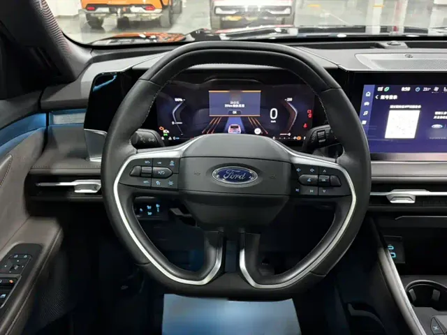 Ford Edge — Фото автомобиля 2