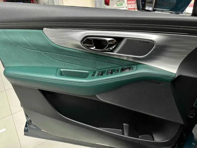 GAC Trumpchi GS8 — Фото автомобиля 19