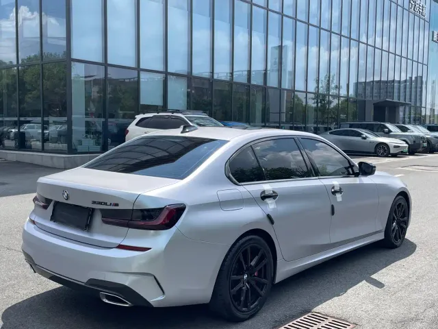 BMW 3 Series — Фото автомобиля 16