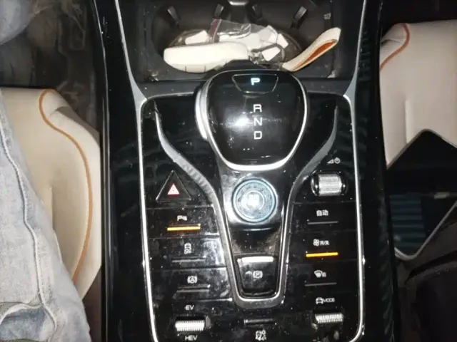 BYD Qin PLUS — Фото автомобиля 13