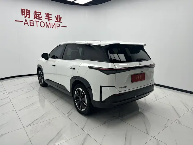 Toyota BoZhi 3X — Фото автомобиля 8