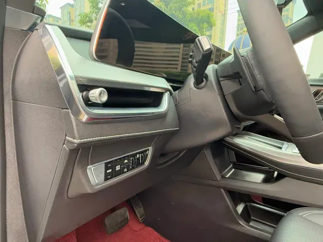 Cadillac XT5 — Фото автомобиля 17