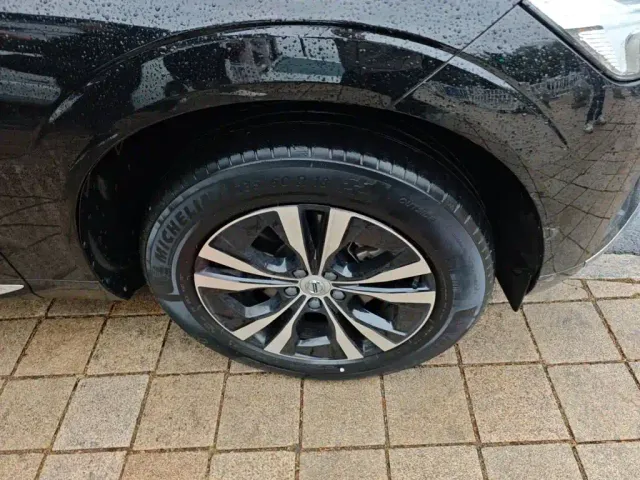 Volvo XC60 — Фото автомобиля 24