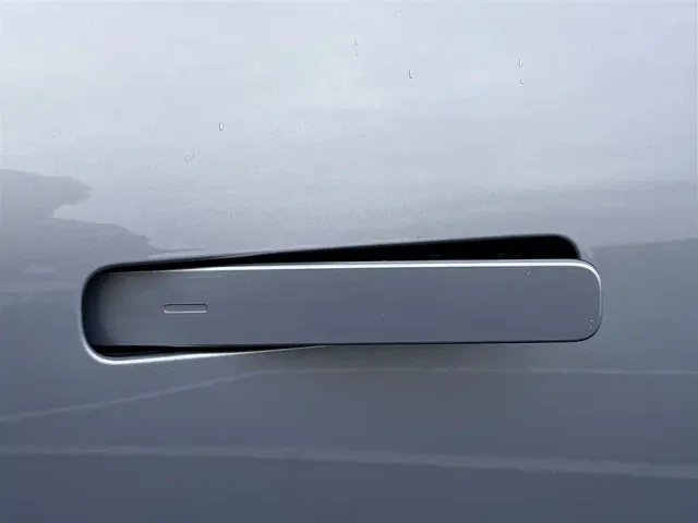 Nissan N7 — Фото автомобиля 8