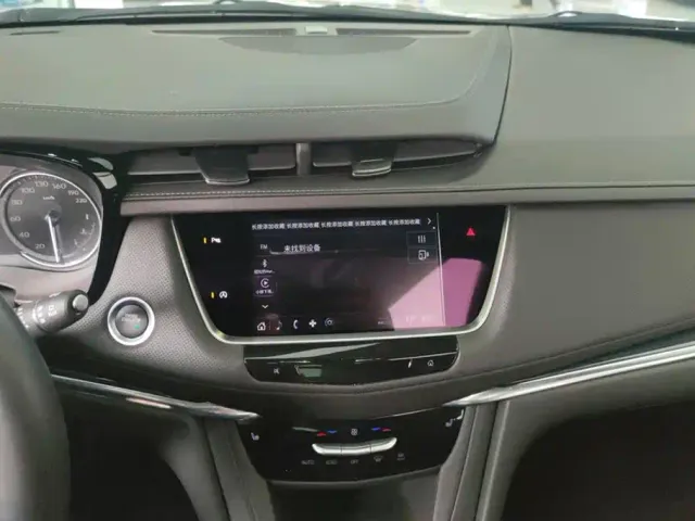 Cadillac XT5 — Фото автомобиля 13