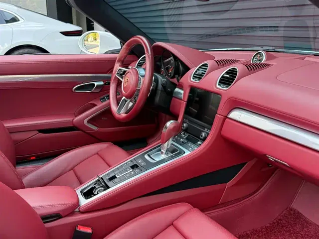 Porsche 718 — Фото автомобиля 9