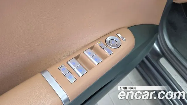 Hyundai Grandeur GN7 — Фото автомобиля 28