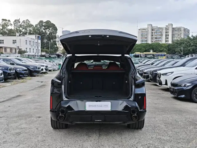 BMW XM — Фото автомобиля 12