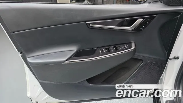 Kia EV6 — Фото автомобиля 13