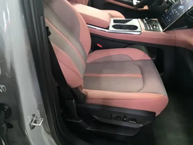 Nio EC6 — Фото автомобиля 24