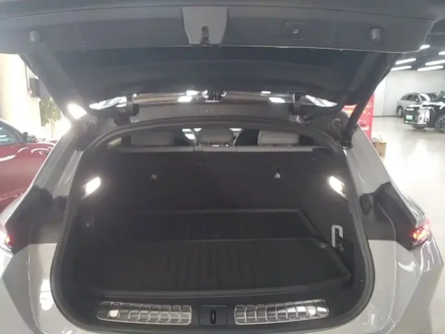 Nio ET5 Touring — Фото автомобиля 18
