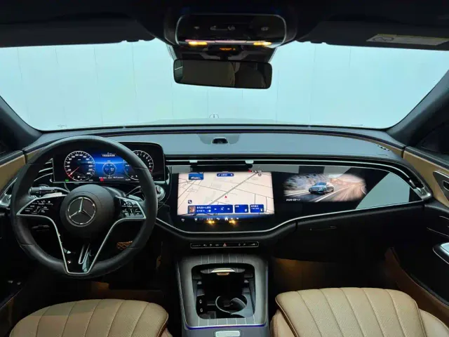 Mercedes-Benz E-Class — Фото автомобиля 19