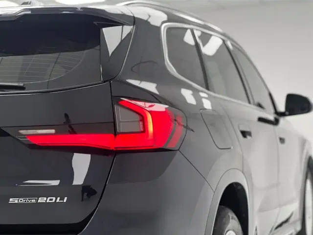 BMW X1 — Фото автомобиля 11