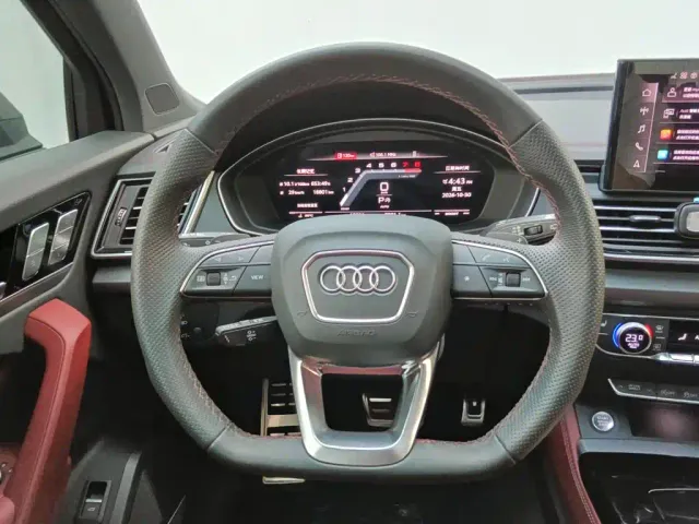 Audi Q5L — Фото автомобиля 14