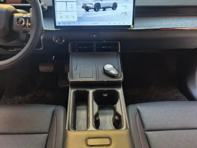 Toyota BoZhi 3X — Фото автомобиля 11