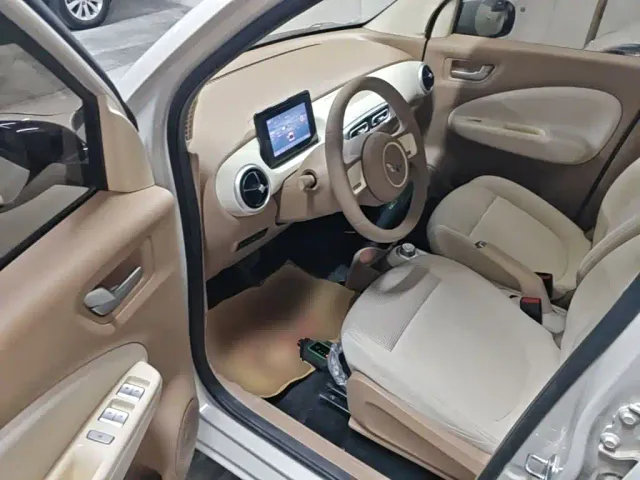 Wuling Hongguang Mini EV — Фото автомобиля 15