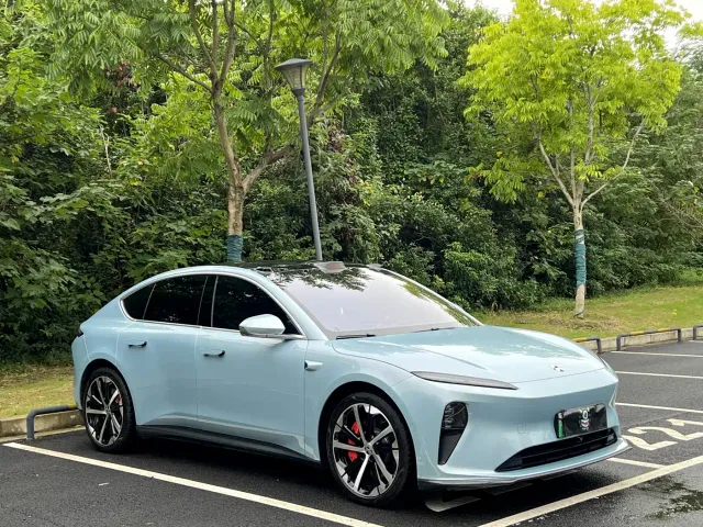 Nio ET5 — Фото автомобиля 3