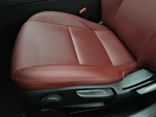 Mazda Axela — Фото автомобиля 20