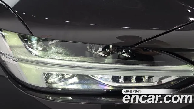 Volvo S90 — Фото автомобиля 7