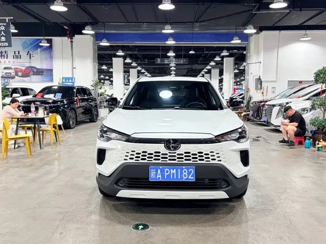 Toyota Corolla Cross — Фото автомобиля 2