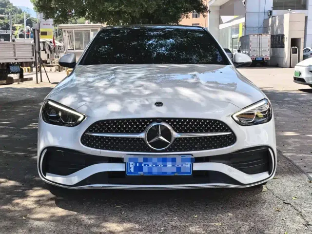Mercedes-Benz C-Class — Фото автомобиля 2