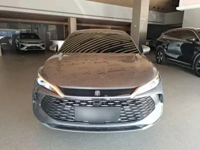BYD Qin L — Фото автомобиля 2