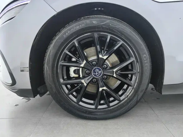 BYD Han — Фото автомобиля 17