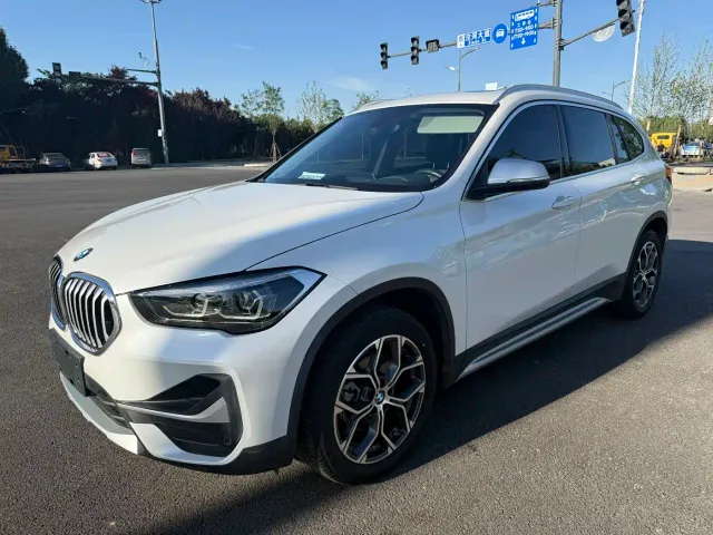 BMW X1 — Фото автомобиля 3