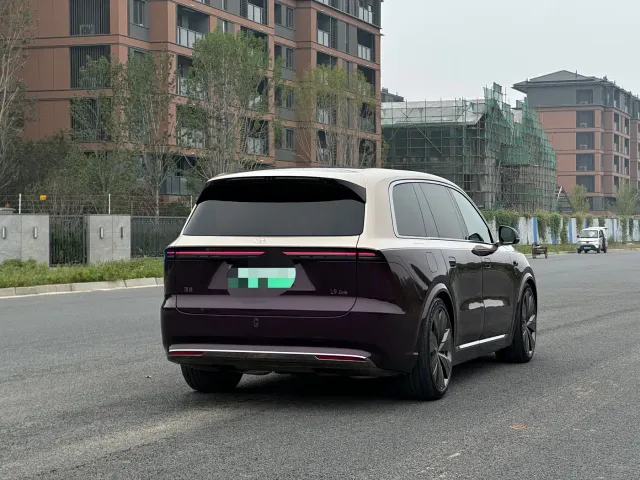 Li Auto L9 — Фото автомобиля 25