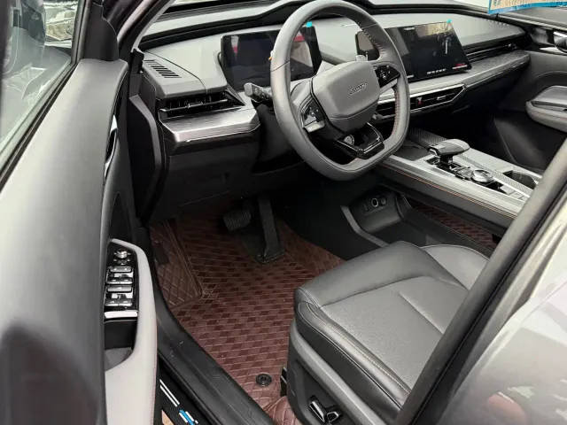 Changan Oshan Changan Oshan Z6 2022 Blue Whale 1.5T DCT Intelligent Enjoyment — Фото автомобиля 5