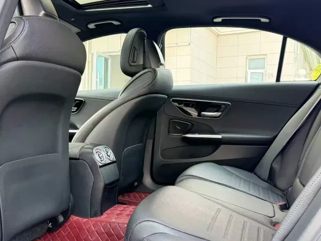 Mercedes-Benz C-Class — Фото автомобиля 7