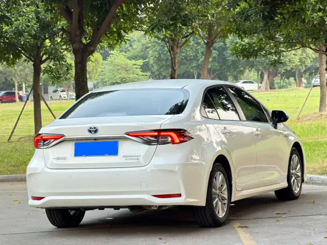 Toyota Corolla — Фото автомобиля 9