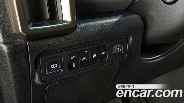 GMC Hummer EV — Фото автомобиля 15
