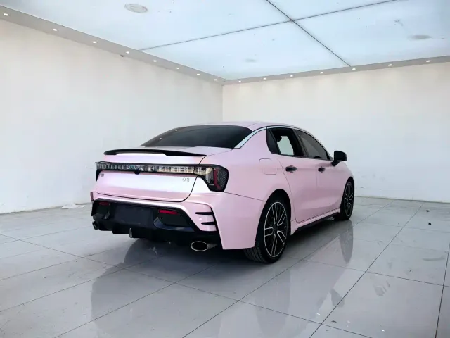 Lynk & Co 03 — Фото автомобиля 10
