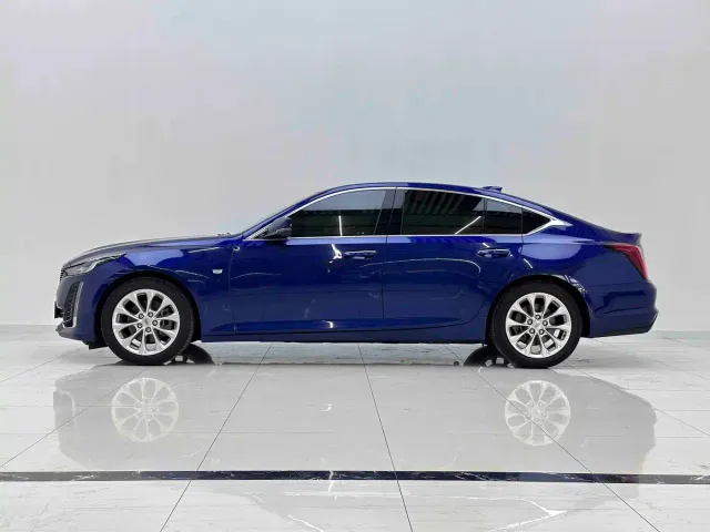 Cadillac CT5 — Фото автомобиля 7