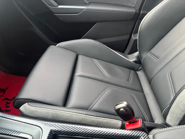 Audi Q3 — Фото автомобиля 11
