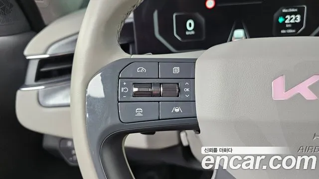 Kia EV9 — Фото автомобиля 4